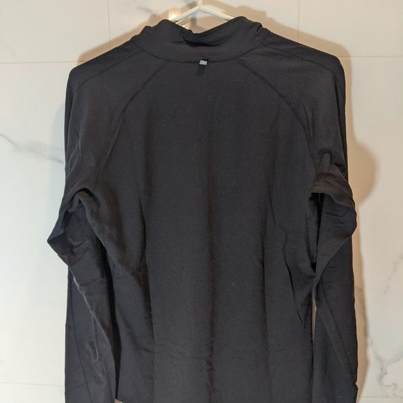 Nike DRI-Fit Activewear Long Sleeve Shirt - Picture 4 of 4